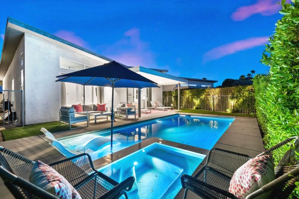 Harlow House