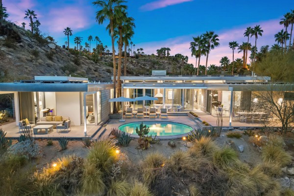 Glass Haus in Palm Springs